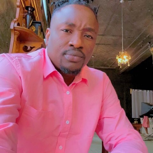 Meet your Posher, Otorité - Picture 1 of 1